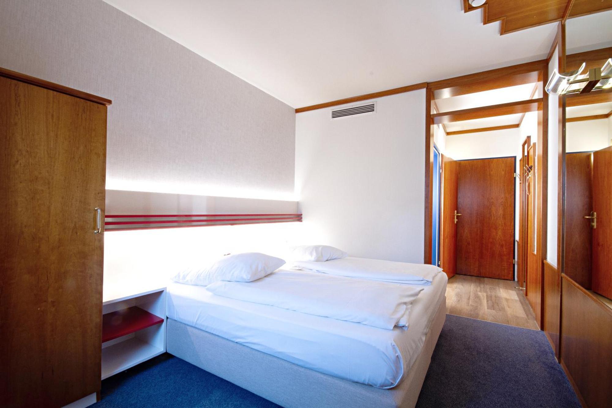 Vienna Sporthotel ภายนอก รูปภาพ