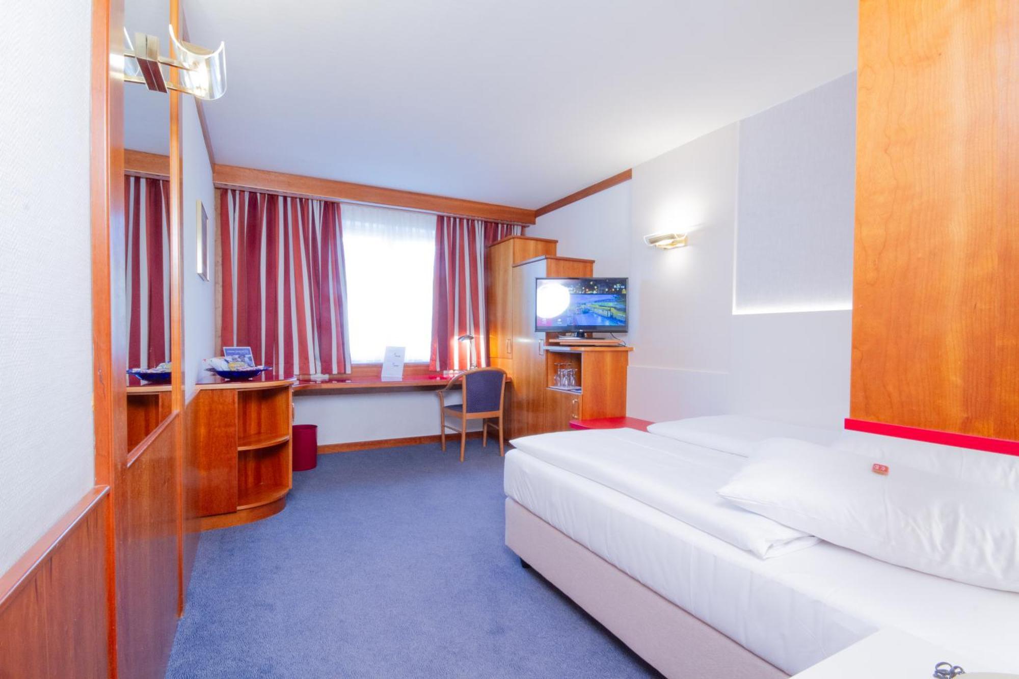 Vienna Sporthotel ภายนอก รูปภาพ