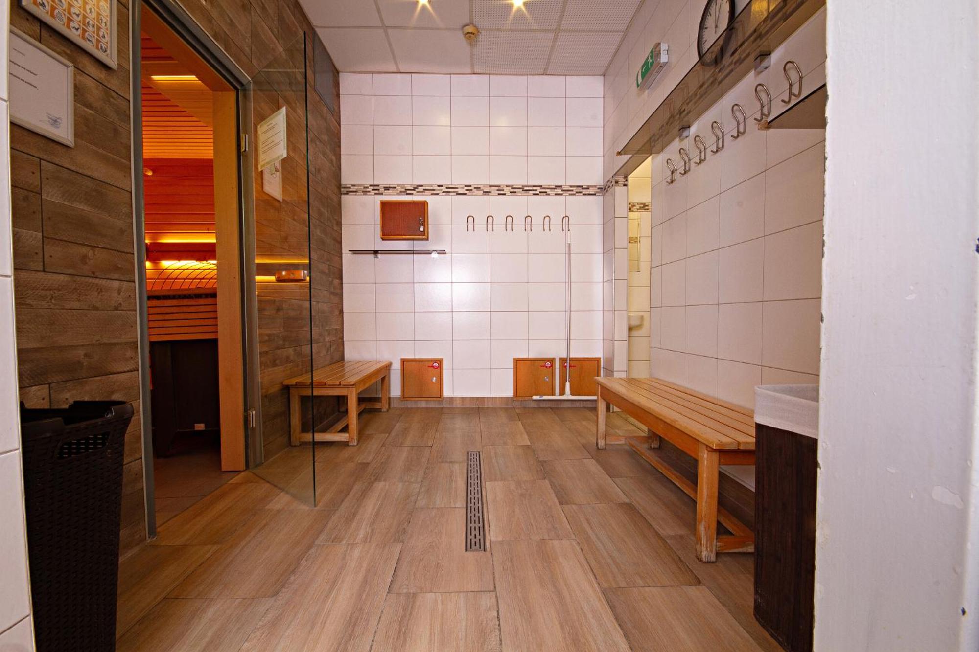 Vienna Sporthotel ภายนอก รูปภาพ